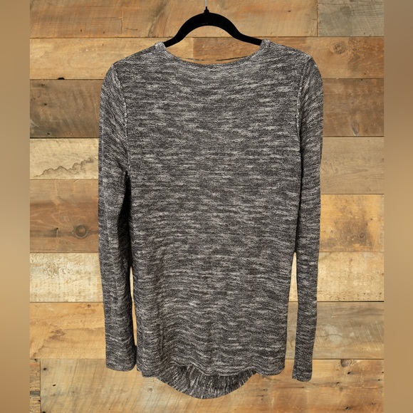 Free People Women’s Sz Large Heather Gray Wrap V-Neck Sweater Linen Blend Knit - Picture 2 of 8